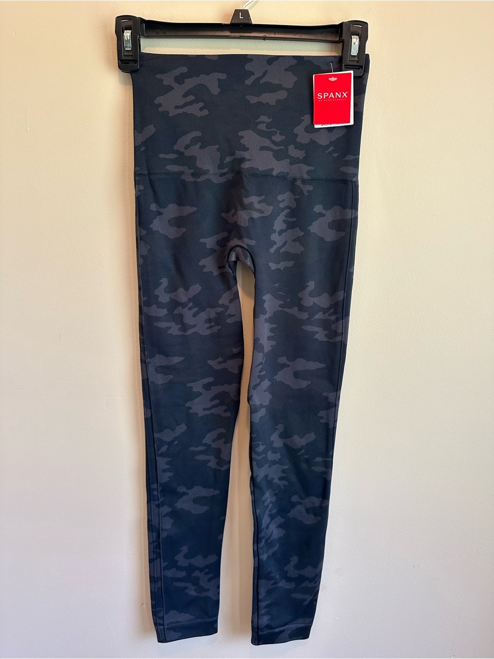 NWT Woman’s M Spanx Look At Me Now Black Camo Leggings High Waisted Shapewear
